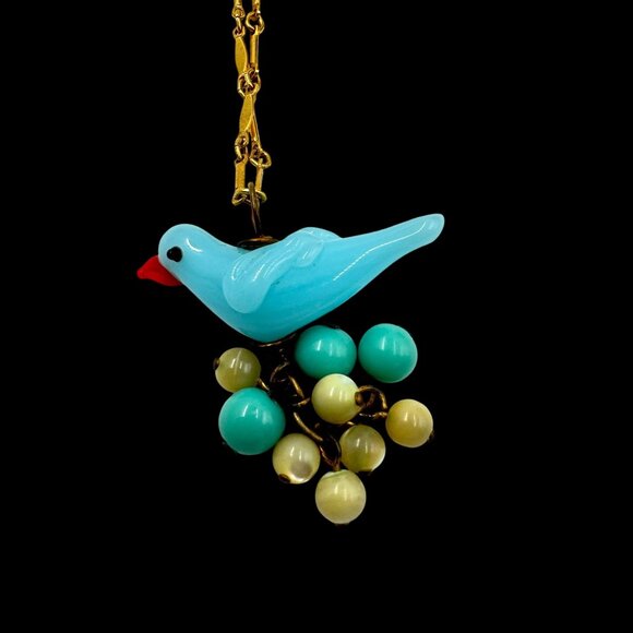 Vintage Lenora Dame Art Glass Blue Bird Sitting on Eggs Pendant Necklace Gold To - Picture 1 of 16